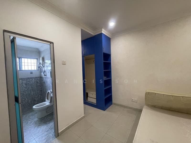 2-storey Terraced House for Sale in Taman Ikhlas (Bandar Sungai Long) - Francis Soh - Bathroom - PropertyGuru.com.my