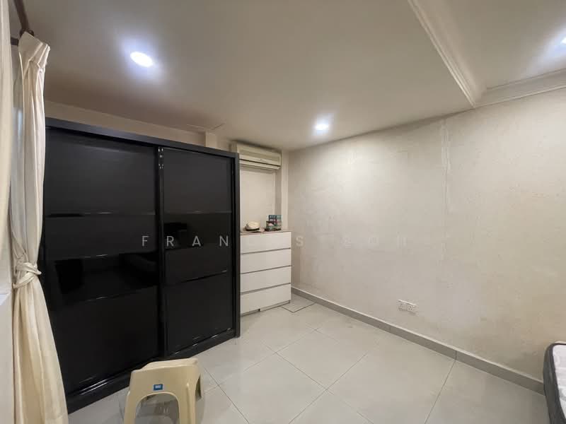 2-storey Terraced House for Sale in Taman Ikhlas (Bandar Sungai Long) - Francis Soh - Bedroom - PropertyGuru.com.my