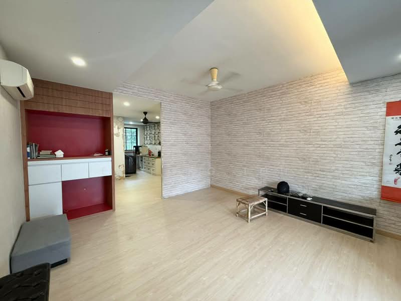 Rumah Teres 2 Tingkat untuk Dijual di Bandar Seri Alam (Masai) - Ee Fong Toh - Living Room - PropertyGuru.com.my