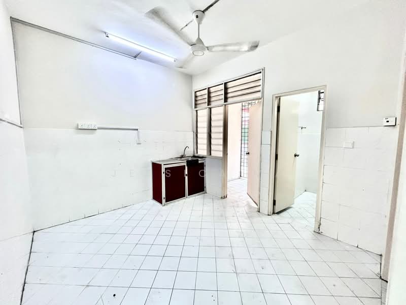 2-storey Terraced House for Rent in Permas Jaya (Johor Bahru) - Jessica Ma - PropertyGuru.com.my