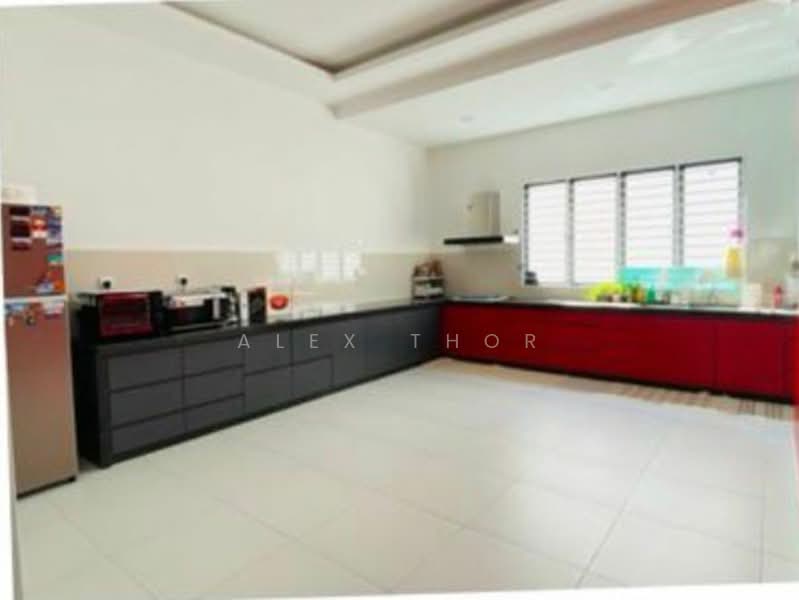 Semi-Detached House for Sale in Sunway Cassia (Batu Maung) - Alex Thor - Kitchen - PropertyGuru.com.my