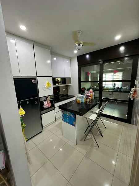 Rumah Teres 2 Tingkat untuk Dijual di Kota Kemuning (Shah Alam) - Desmond Chan - Kitchen - PropertyGuru.com.my