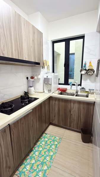 Servis Apartment untuk Dijual di Country Garden Central Park - Grace Ng - Kitchen - PropertyGuru.com.my