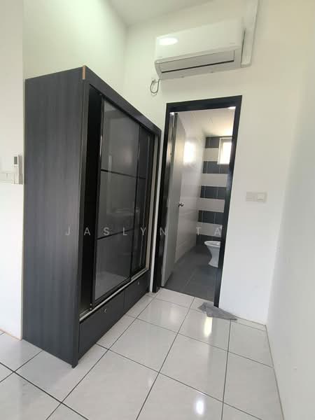 Apartment for Rent at Camellia Residence - Jaslyn Tan - Bathroom - PropertyGuru.com.my