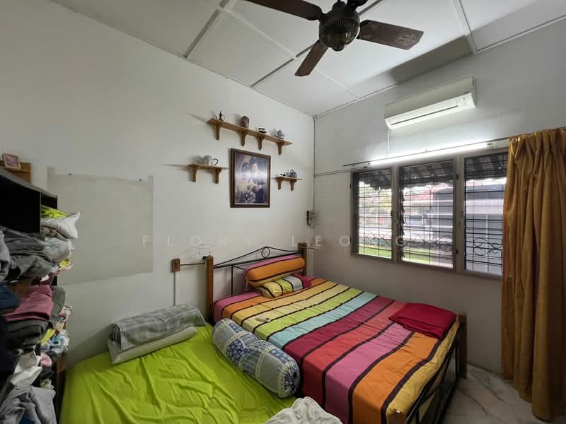 Rumah Teres 1 Tingkat untuk Dijual di Petaling Jaya (Selangor) - Flory Leong - Bedroom - PropertyGuru.com.my