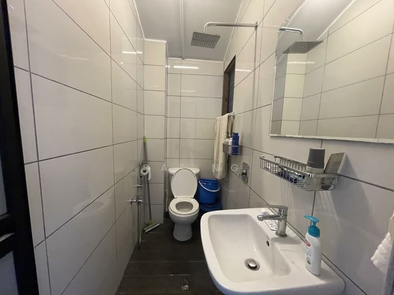 1-storey Terraced House for Sale in Taman Tun Dr Ismail (Kuala Lumpur) - Pat Ng - Bathroom - PropertyGuru.com.my