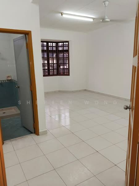 2-storey Terraced House for Sale in Taman Tampoi Indah (Tampoi) - Shereen Wong - Interior - PropertyGuru.com.my