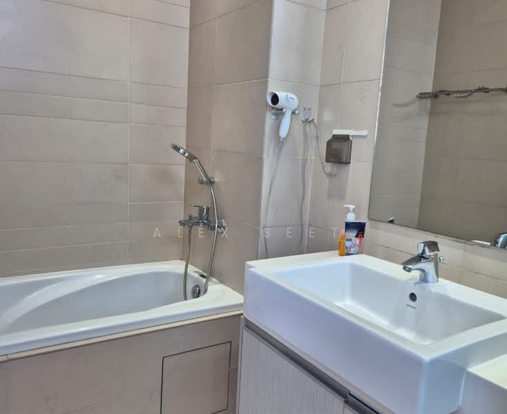 Kondominium untuk Disewa di Sri Putramas III / Royal Regent - Alex Seet - Bathroom - PropertyGuru.com.my