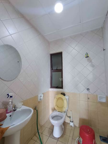 Kondominium untuk Dijual di Armanee - Coyee Wong - Bathroom - PropertyGuru.com.my