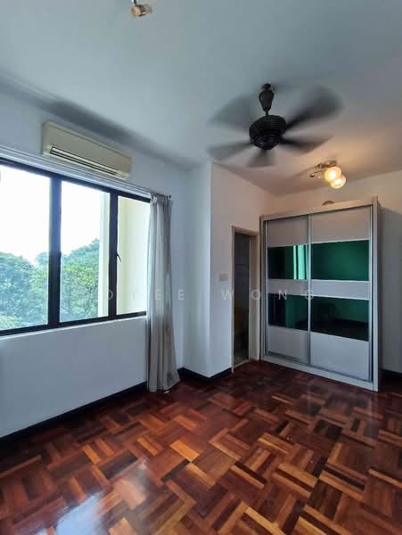 Kondominium untuk Dijual di Armanee - Coyee Wong - Bedroom - PropertyGuru.com.my