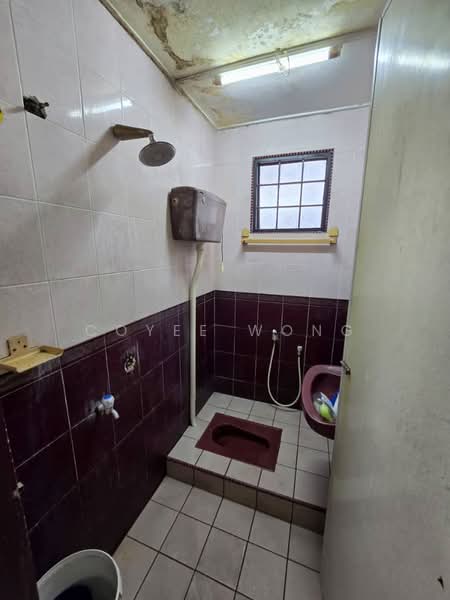 1-storey Terraced House for Sale in Kepong (Kuala Lumpur) - Coyee Wong - Bathroom - PropertyGuru.com.my
