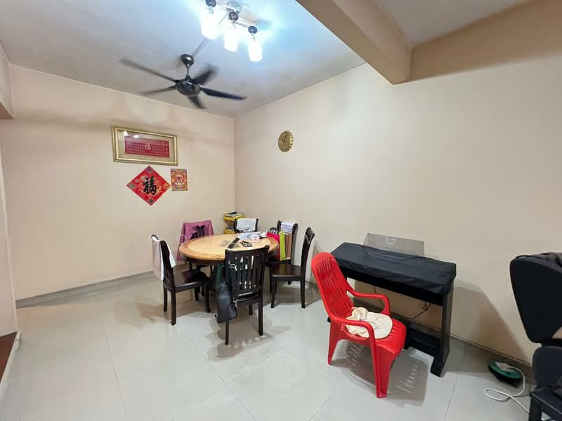 3-storey Terraced House for Sale in Kepong (Kuala Lumpur) - Coyee Wong - Dining Room - PropertyGuru.com.my