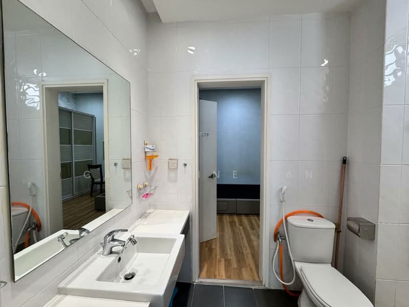Condominium for Rent at Sri Putramas III / Royal Regent - Catherine Gan - Bathroom - PropertyGuru.com.my