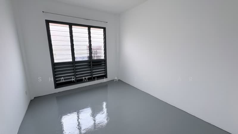 Flat for Sale at Flat Dato Ahmad Razali - Sharmila Taluar - PropertyGuru.com.my