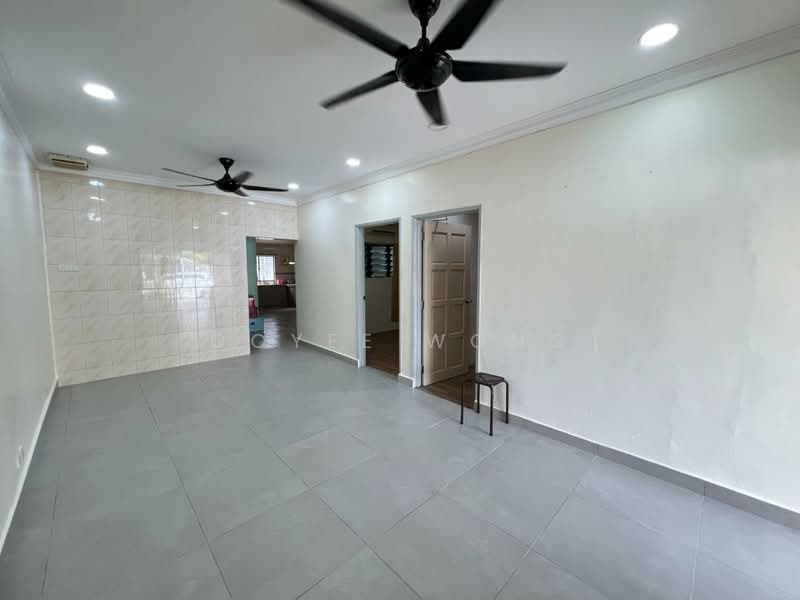 1-storey Terraced House for Sale in Kepong (Kuala Lumpur) - Coyee Wong - Living Room - PropertyGuru.com.my