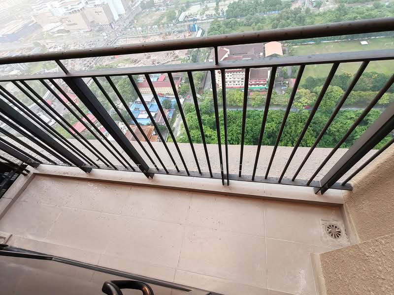Servis Apartment untuk Disewa di Sunway Velocity TWO - Steve Loh - Balcony - PropertyGuru.com.my