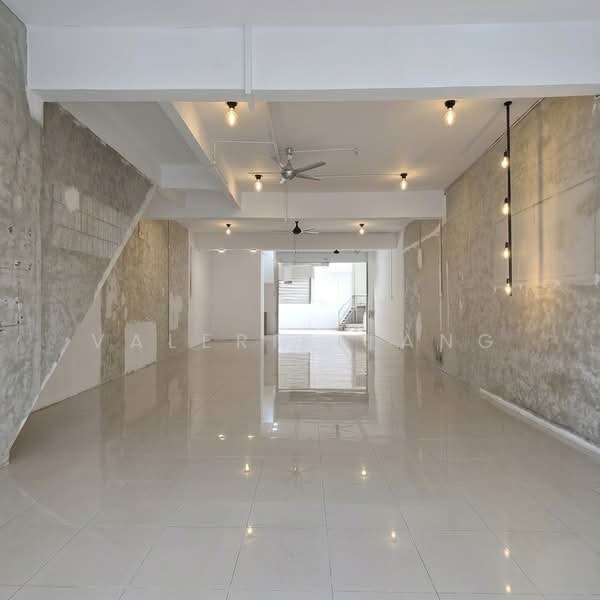 Shop for Rent in Bandar Puteri Puchong (Puchong) - Valerie Tang - Interior - PropertyGuru.com.my