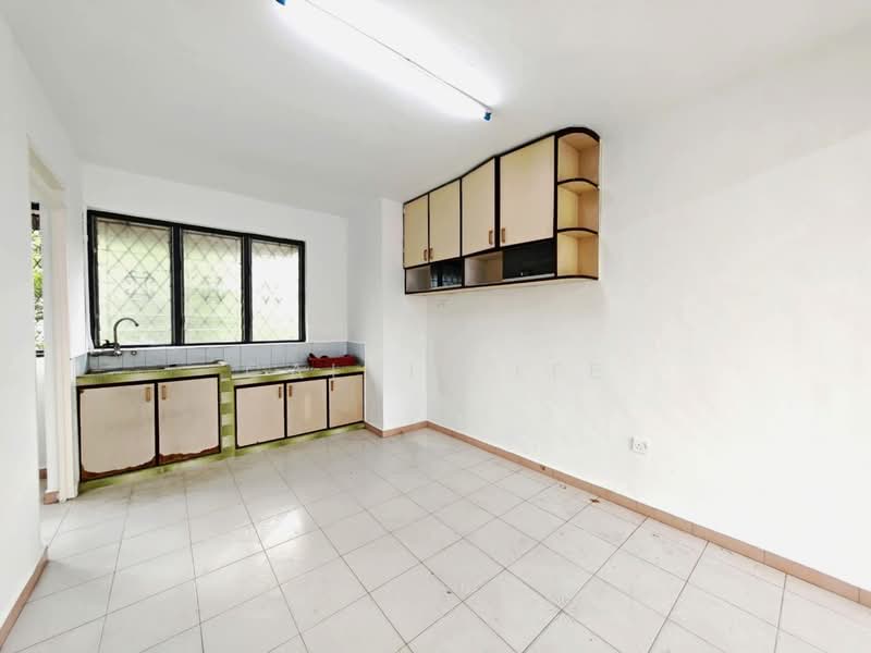 Flat for Sale at Flat Taman Ungku Tun Aminah - Calvin Lee - PropertyGuru.com.my