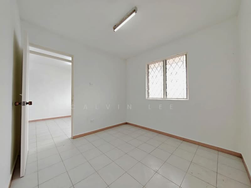 Flat for Sale at Flat Taman Ungku Tun Aminah - Calvin Lee - PropertyGuru.com.my