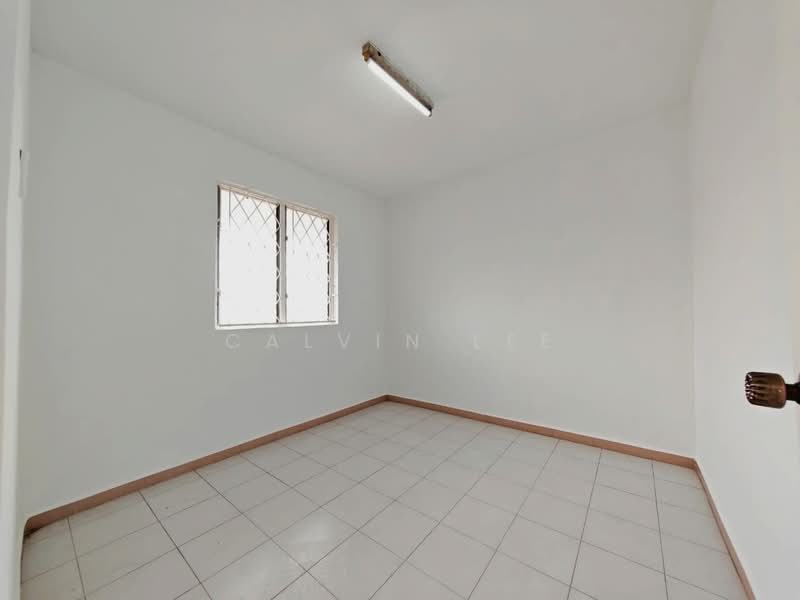 Flat for Sale at Flat Taman Ungku Tun Aminah - Calvin Lee - PropertyGuru.com.my