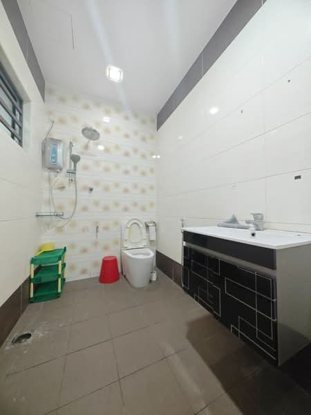 2-storey Terraced House for Sale in Taman Pertama Baru (Ipoh) - Vincent Chin - Bathroom - PropertyGuru.com.my