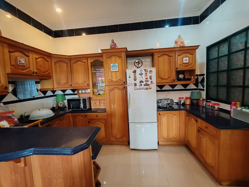 Rumah Banglo untuk Dijual di Kota Kemuning (Shah Alam) - Irish Shek - Kitchen - PropertyGuru.com.my