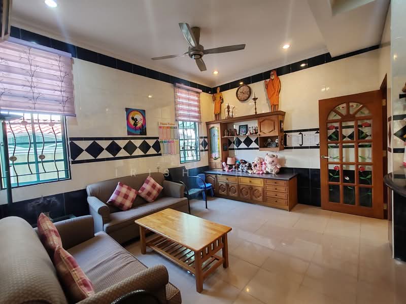 Rumah Banglo untuk Dijual di Kota Kemuning (Shah Alam) - Irish Shek - Living Room - PropertyGuru.com.my