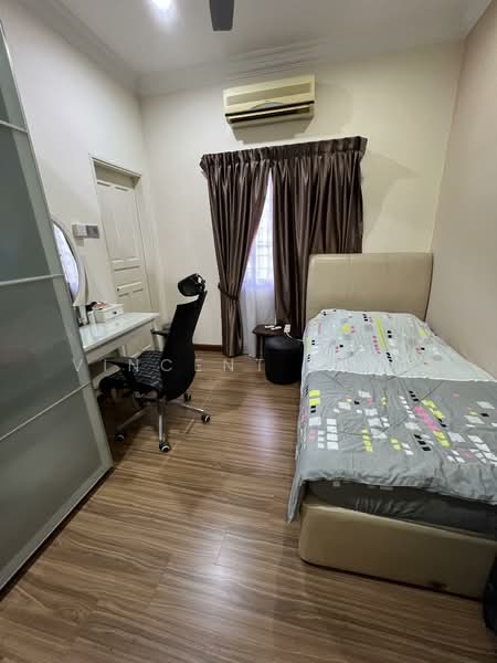 Rumah Berkembar untuk Dijual di Ampang (Selangor) - Vincent Theo - PropertyGuru.com.my