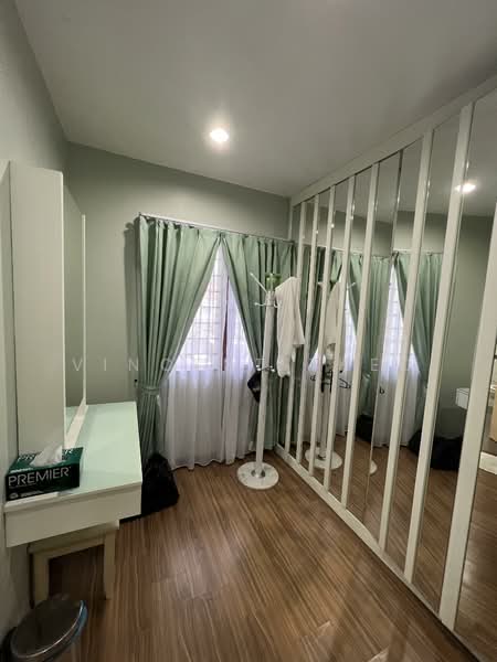 Rumah Berkembar untuk Dijual di Ampang (Selangor) - Vincent Theo - PropertyGuru.com.my