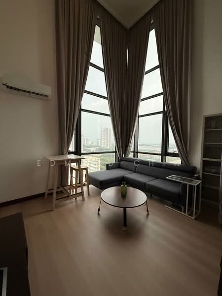 Servis Apartment untuk Disewa di Eclipse Residence @ Pan'gaea - Edmand Chia - Living Room - PropertyGuru.com.my