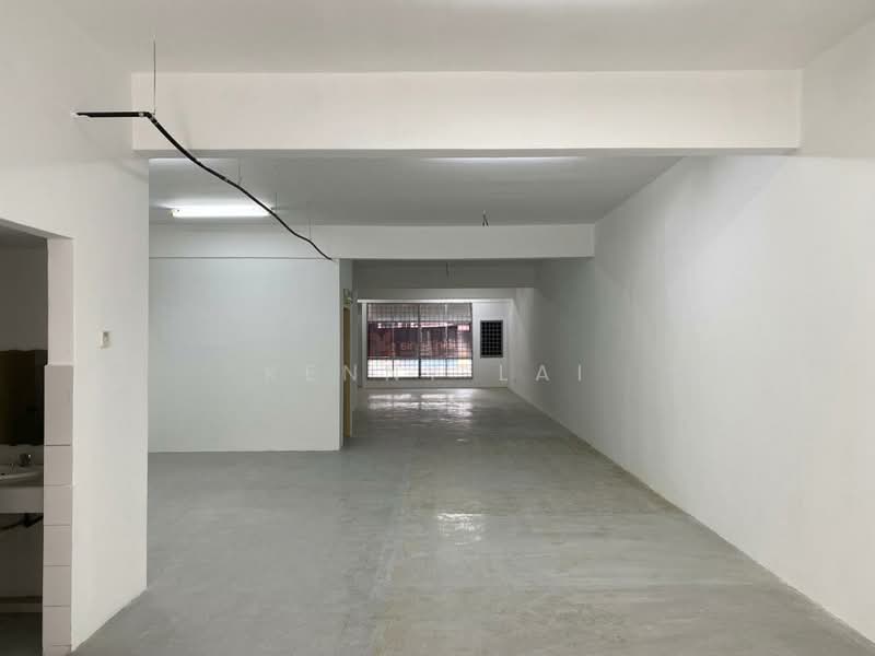 Shop for Sale in Bandar Sungai Long (Selangor) - Kenny Lai - Interior - PropertyGuru.com.my
