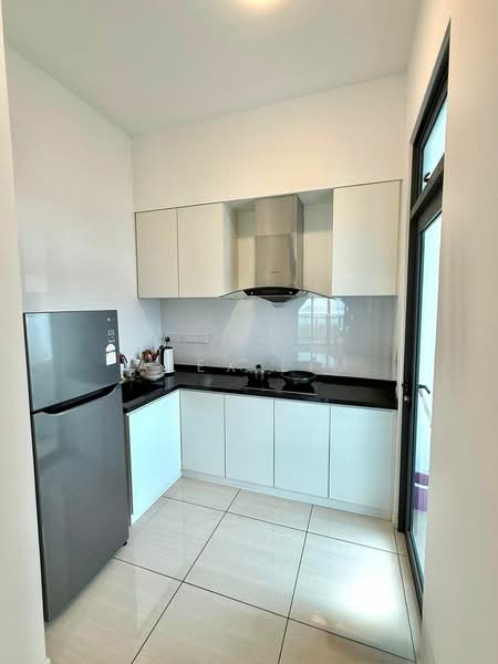 Kondominium untuk Disewa di Queens Residences Q2 @ Queens Waterfront - Alex Lim - Kitchen - PropertyGuru.com.my