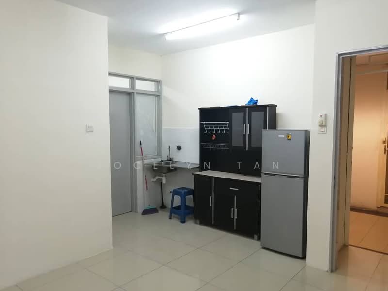 Condominium for Sale at Platinum Lake PV 15 - Jocelyn Tan - Kitchen - PropertyGuru.com.my