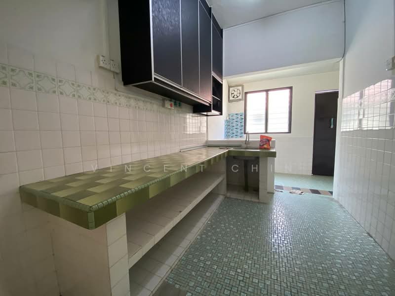 2-storey Terraced House for Sale in Taman Ipoh Jaya (Ipoh) - Vincent Chin - Kitchen - PropertyGuru.com.my