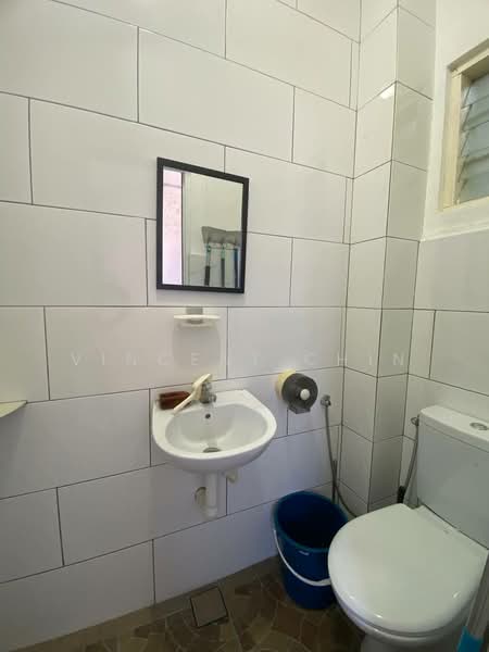 2-storey Terraced House for Sale in Taman Ipoh Jaya (Ipoh) - Vincent Chin - Bathroom - PropertyGuru.com.my