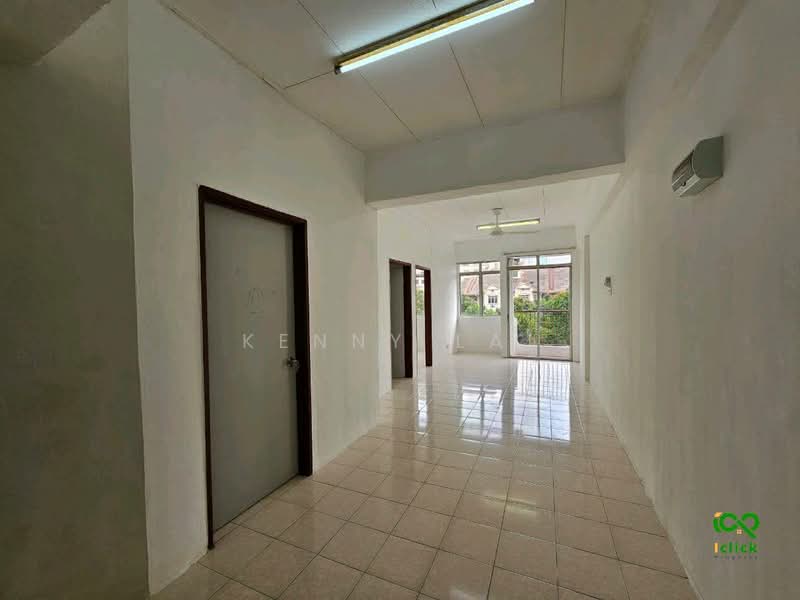 Pangsapuri untuk Dijual di Pandan Utama Apartment - Kenny Lai - Corridor - PropertyGuru.com.my