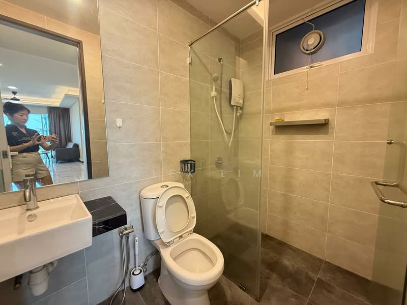 Kondominium untuk Disewa di QuayWest Residence - Alex Lim - Bathroom - PropertyGuru.com.my