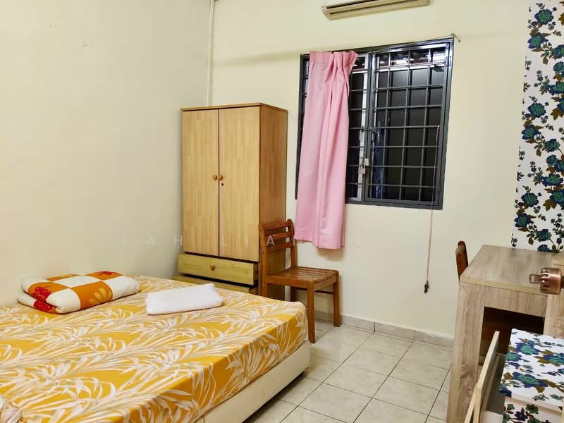 Rumah Teres 1 Tingkat untuk Dijual di Bandar Kinrara Seksyen 4 (Bandar Kinrara) - Fah Liang Lee - Bedroom - PropertyGuru.com.my