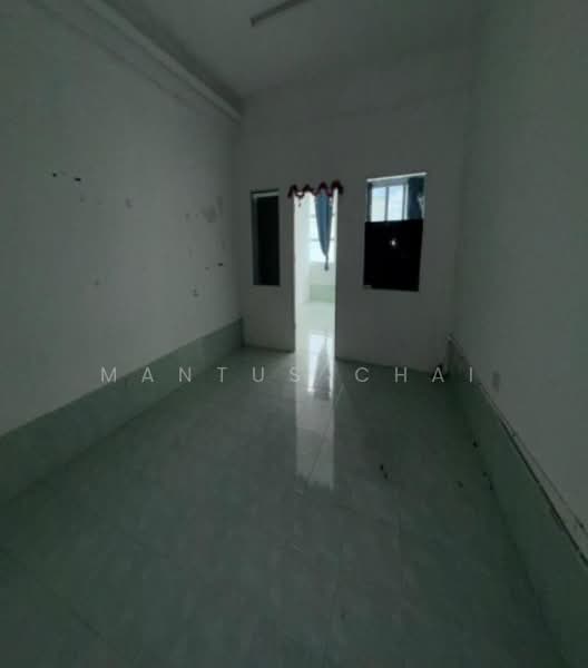Kedai / Pejabat untuk Disewa di Bandar Seri Putra (Bangi) - Mantus Chai - PropertyGuru.com.my