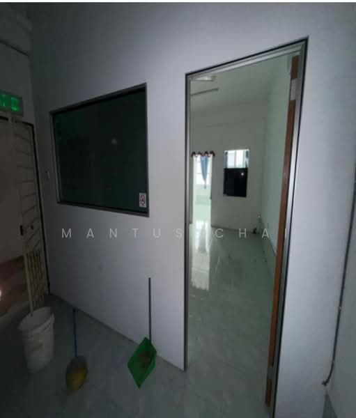 Kedai / Pejabat untuk Disewa di Bandar Seri Putra (Bangi) - Mantus Chai - PropertyGuru.com.my