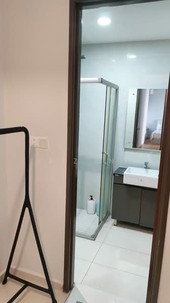 Condominium for Rent at Bay Laurel @ Country Garden Danga Bay - Jasz Ong - Bathroom - PropertyGuru.com.my