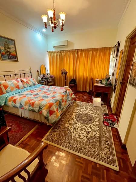 Semi-Detached House for Sale in Taman Lucky (Bangsar) - Magasvari A/P Saboo Basnayake - Bedroom - PropertyGuru.com.my
