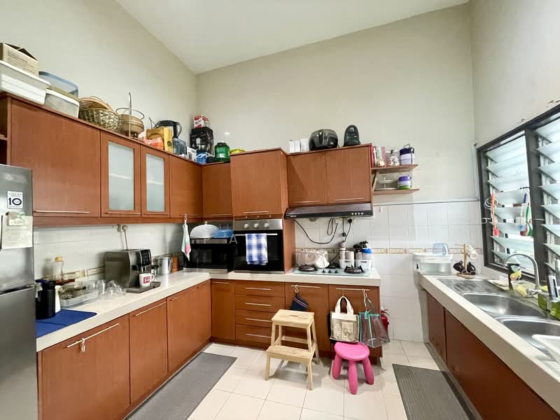 2-storey Terraced House for Sale in Taman Tun Dr Ismail (Kuala Lumpur) - Pat Ng - Kitchen - PropertyGuru.com.my