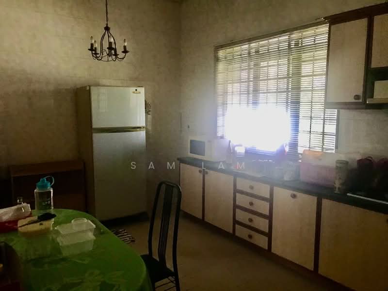 Bungalow for Sale in Taman Desa Pengkalan Indah (Lahat) - Sam Lam - PropertyGuru.com.my