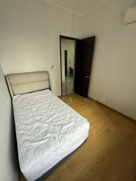 Condominium for Rent at Royal Strand @ Country Garden Danga Bay - Eldwin Soh - Bedroom - PropertyGuru.com.my