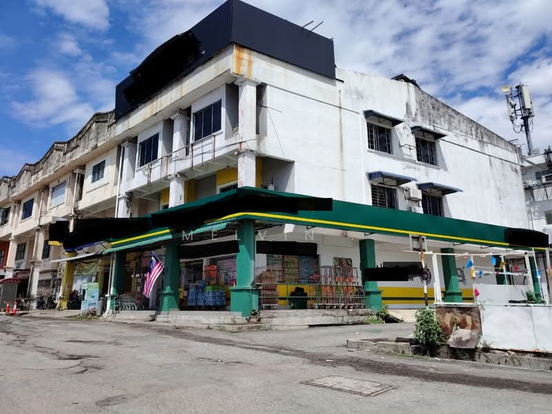 Shop for Sale in Seri Kembangan (Selangor) - Melvin . - Exterior - PropertyGuru.com.my