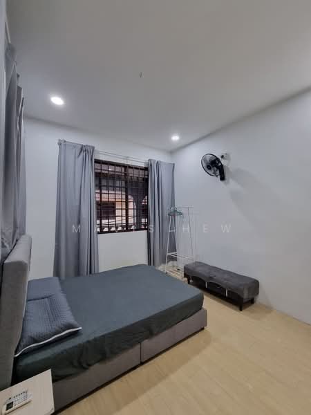 Rumah Teres 2 Tingkat untuk Disewa di Taman Bukit Mewah (Tampoi) - Mavis Hew - Bedroom - PropertyGuru.com.my