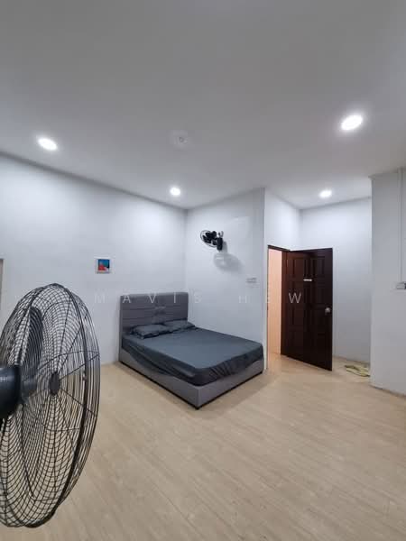 Rumah Teres 2 Tingkat untuk Disewa di Taman Bukit Mewah (Tampoi) - Mavis Hew - Bedroom - PropertyGuru.com.my