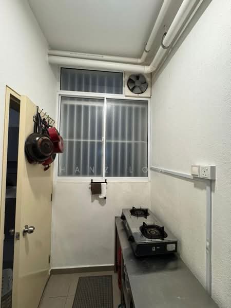 Apartment for Rent at Vista Pinggiran Apartment - Hanz Low - Kitchen - PropertyGuru.com.my