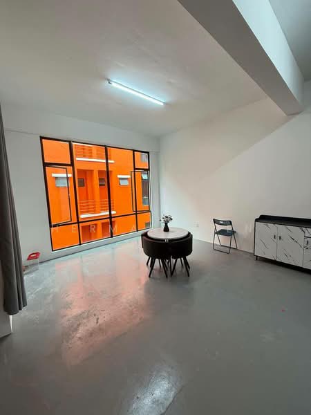 Kedai untuk Disewa di Kawasan Perindustrian Tiong Nam (Tebrau) - Herman Chen - Living Room - PropertyGuru.com.my